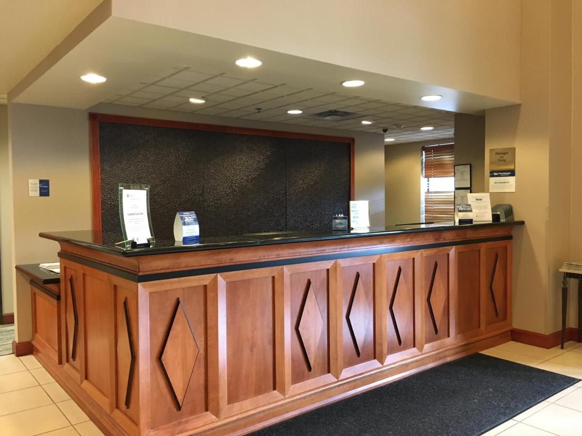 Wingate By Wyndham Hotel 3*